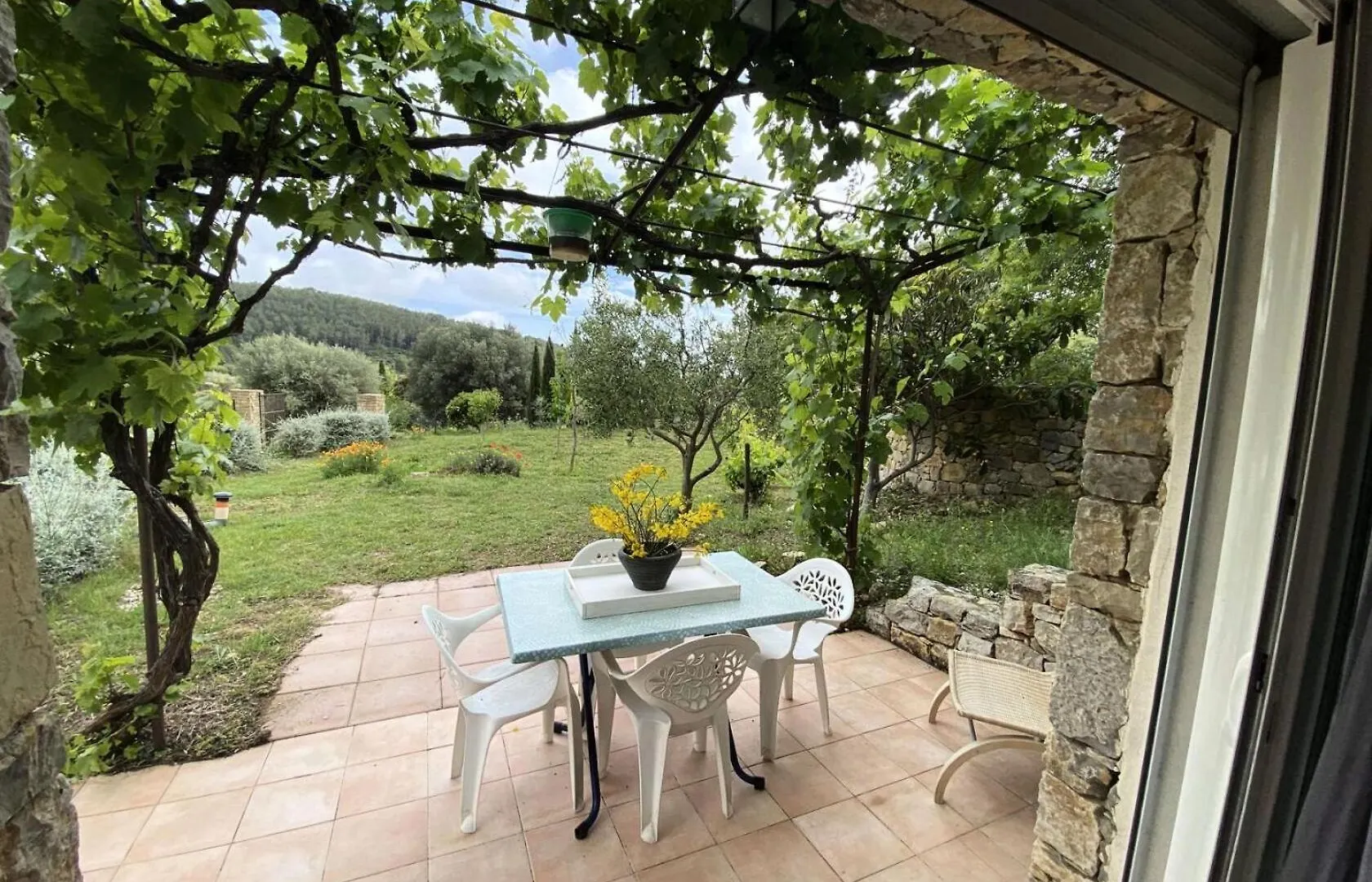 Apartment Residence 488-Sanary Sur Mer - Rez De Jardin Dans Propriete Privee Au Calme Mae-9814